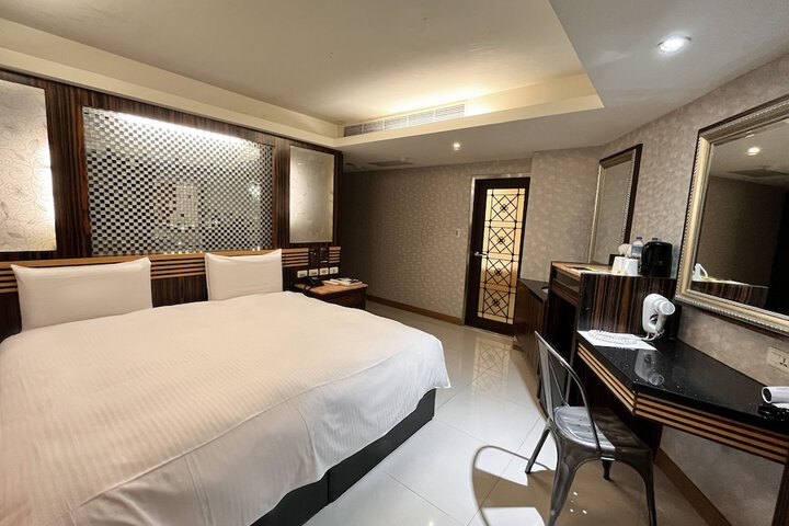 Room 30 of 72