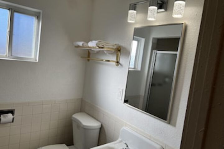Room 16 of 21