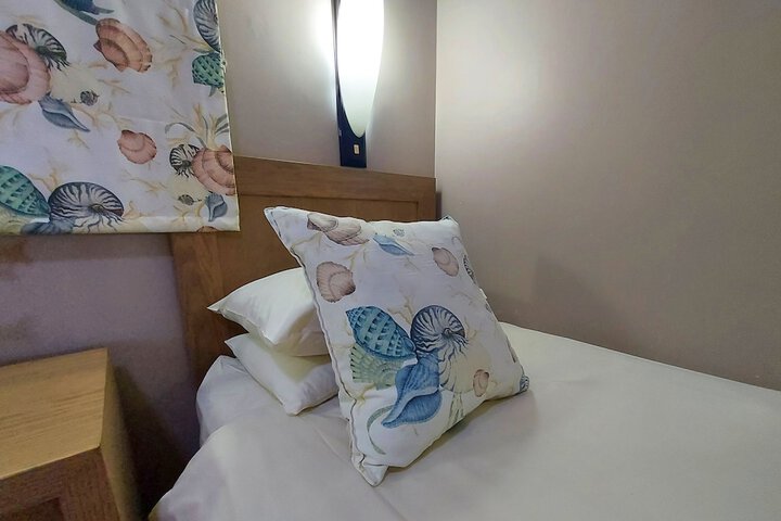 Room 14 of 86