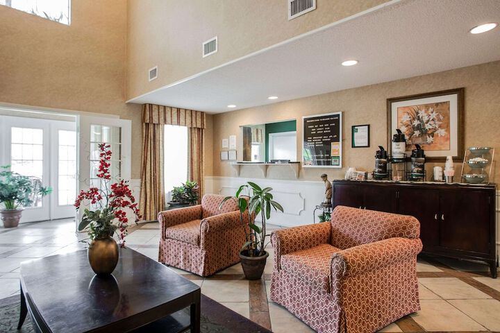 Hotel Interior 3 of 16