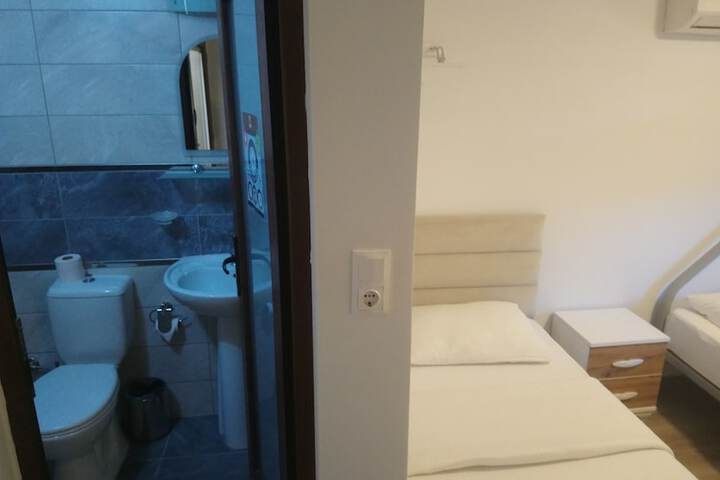 Room 85 of 125