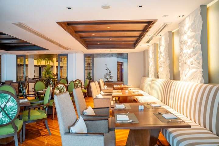 Dining 114 of 151