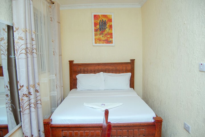 Room 15 of 49