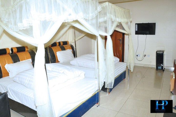 Room 9 of 21