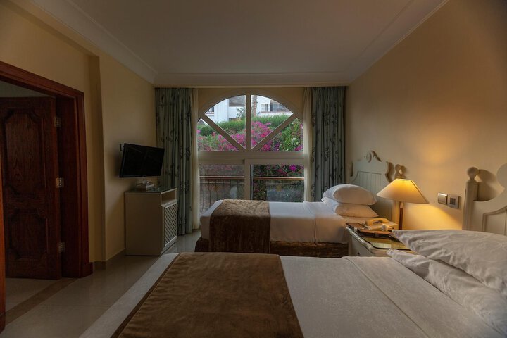 Room 95 of 420
