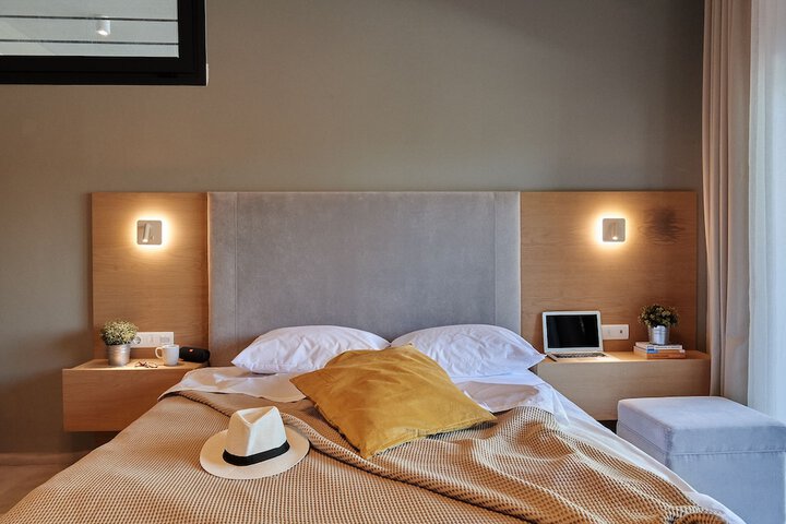 Room 5 of 31