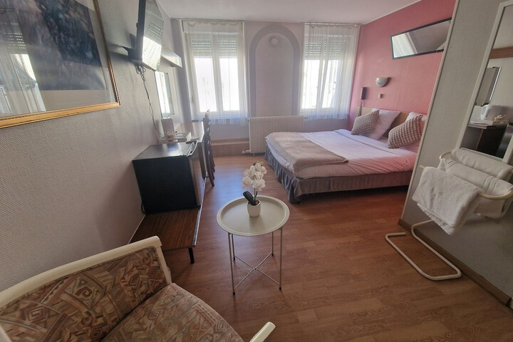 Room 17 of 25