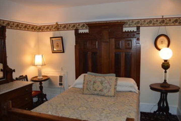 Room 32 of 117