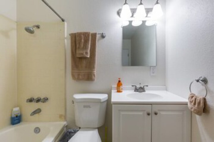 Room 13 of 117