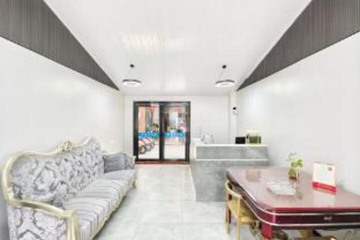 Langhuali Homestay (Beihai Yintan)