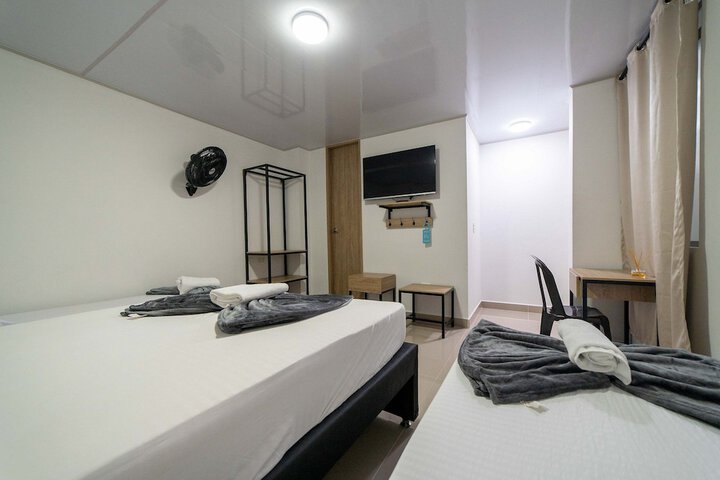 Room 77 of 122