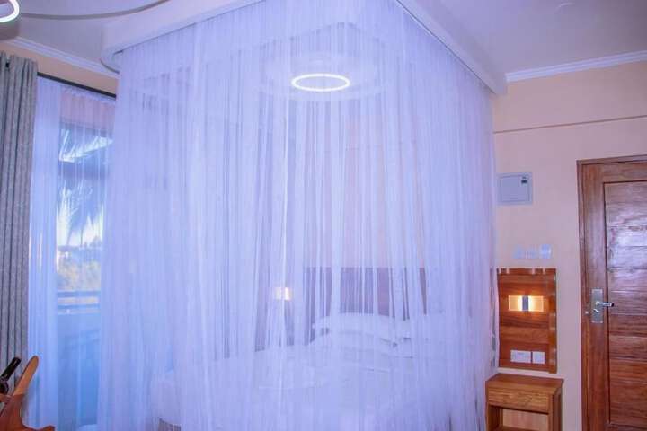 Room 10 of 53