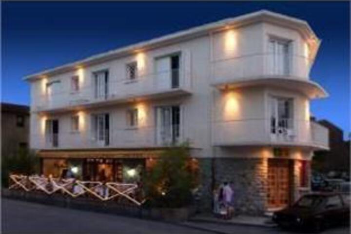 Hotel 2 of 8