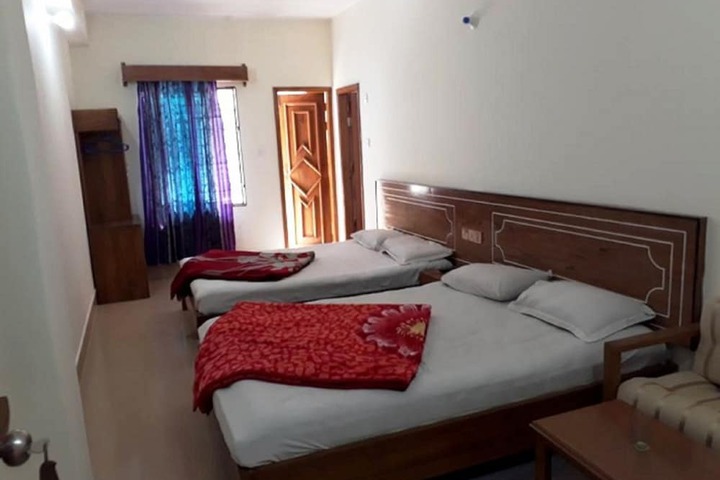 Room 15 of 39