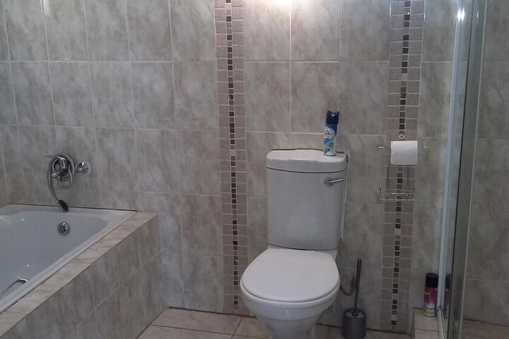 Room 14 of 22