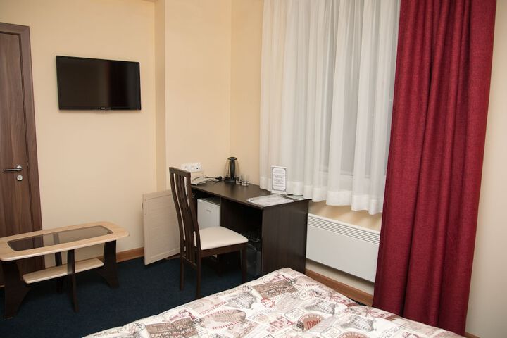 Room 27 of 53