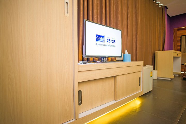 Room 35 of 59