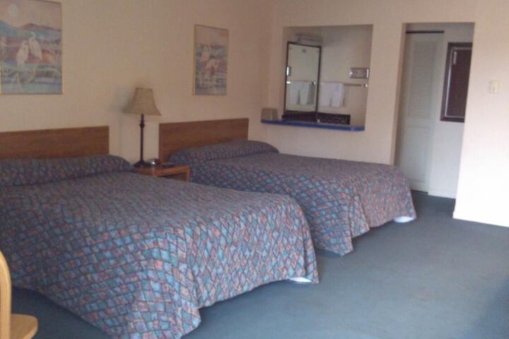 Room 6 of 37
