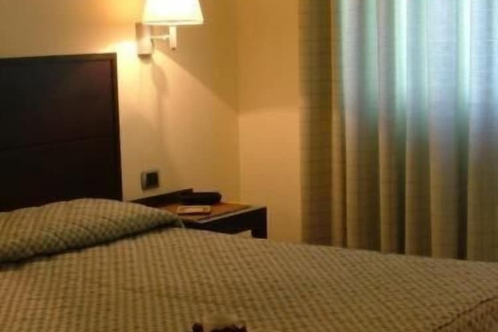 Room 9 of 54