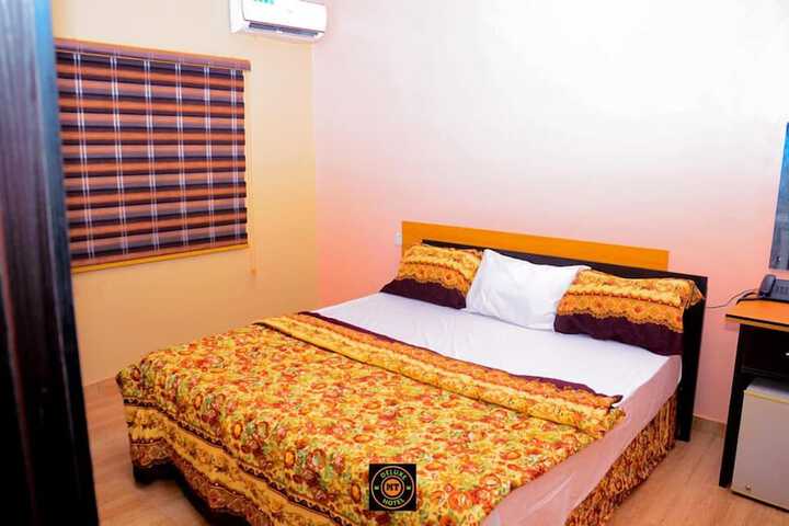 Room 3 of 42