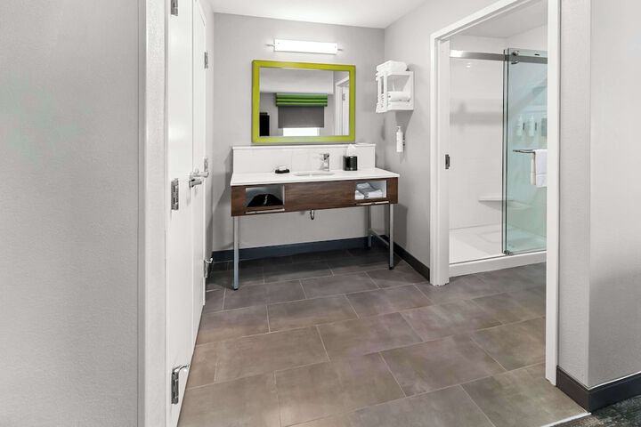 Bathroom shower