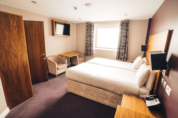 Room 40 of 80