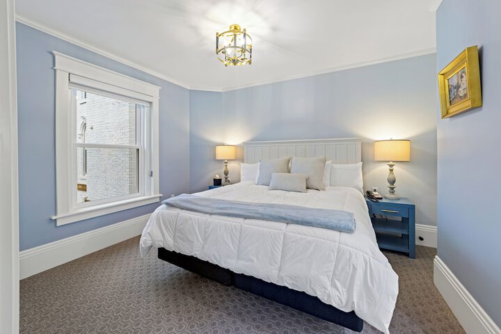 Suite 1 King Bed (4 of 70)