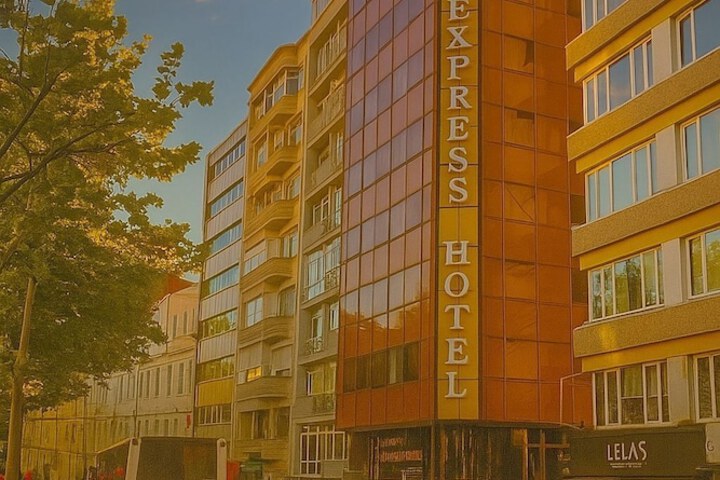 Hotel 34 of 34
