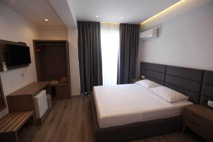 Room 5 of 59
