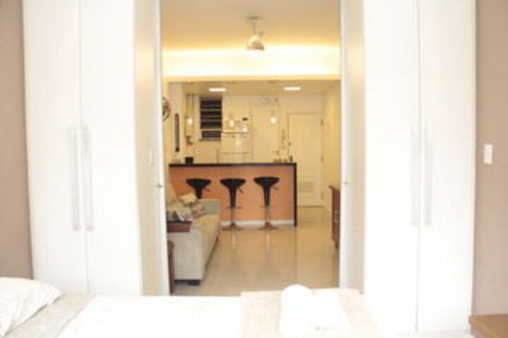 Room 12 of 38