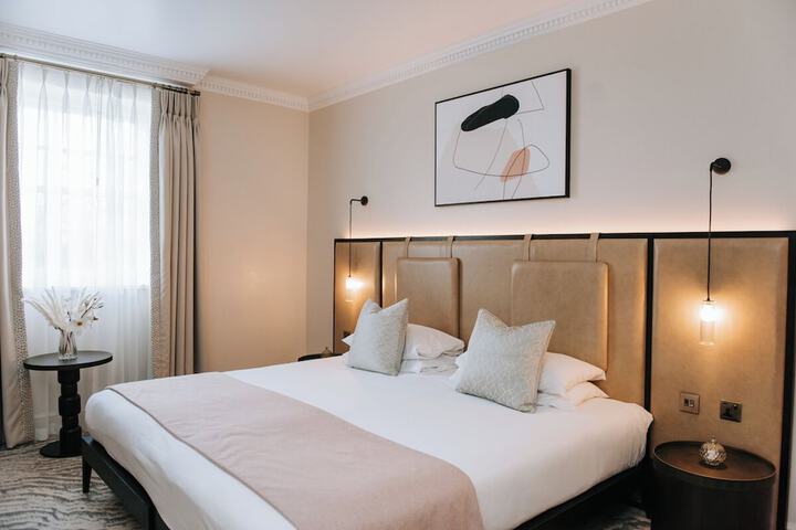 Room 20 of 108