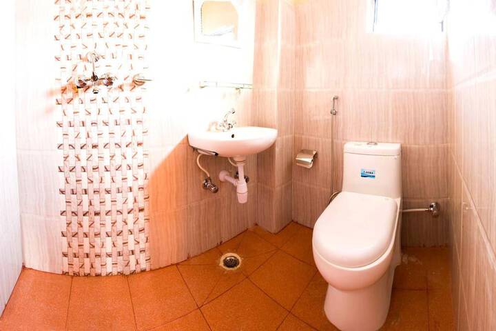 Room 18 of 22
