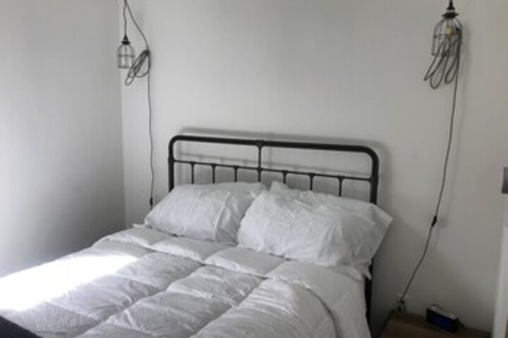 Room 10 of 66