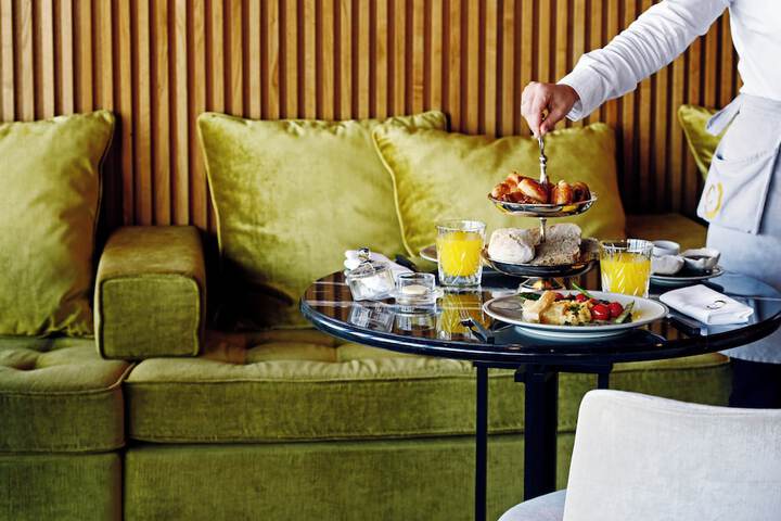 Breakfast/Coffee Service 46 of 61