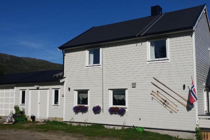 Utsikten Feriehus i Bakkeby