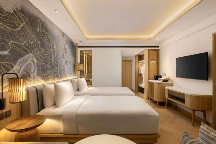 Room 12 of 78