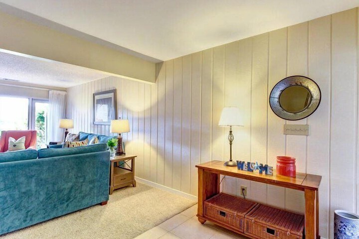 Room 4 of 36