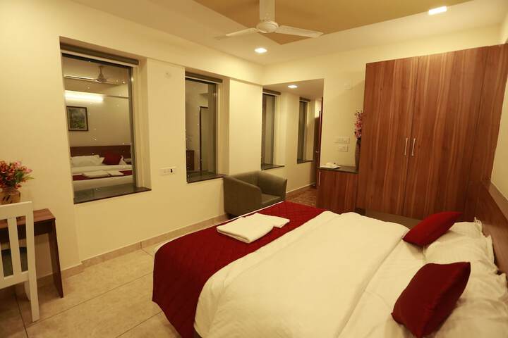 Room 7 of 91