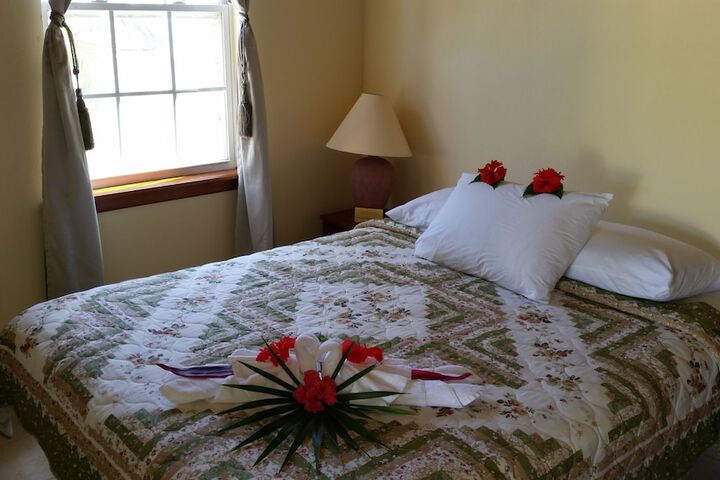 Room 3 of 82