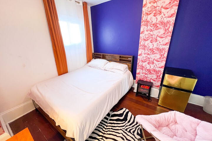 Room 2 of 54