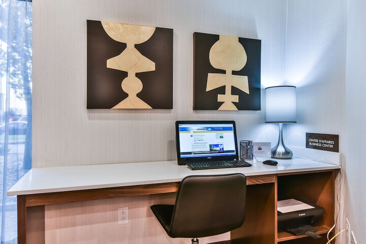 Business Center 20 of 28
