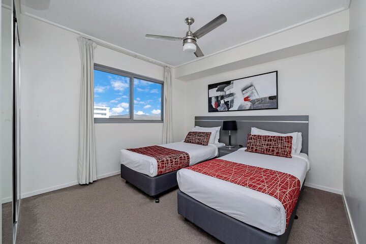 Room 15 of 52