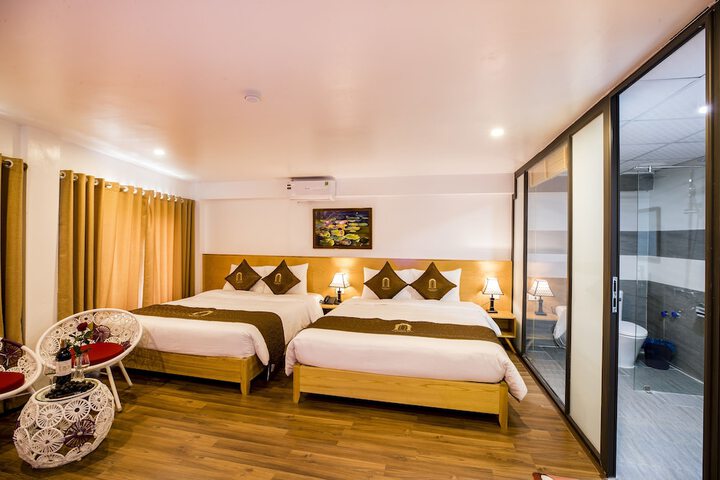 Room 6 of 43