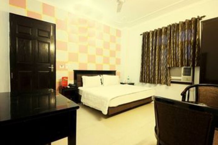 Room Photo
