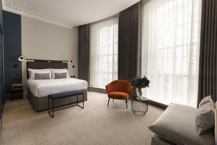 Room 16 of 39