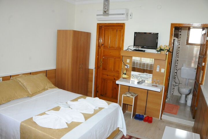 Room 19 of 66