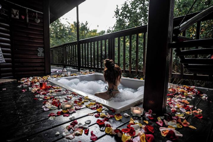 Hot Tub 29 of 70