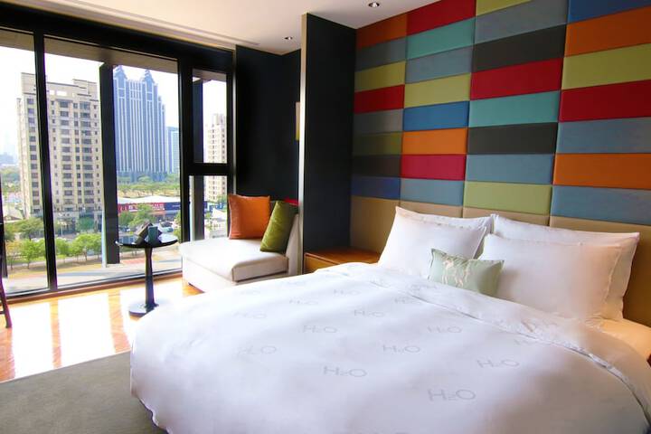 Room 13 of 49
