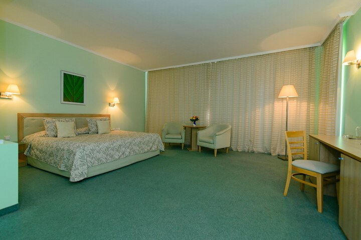 Room 17 of 78