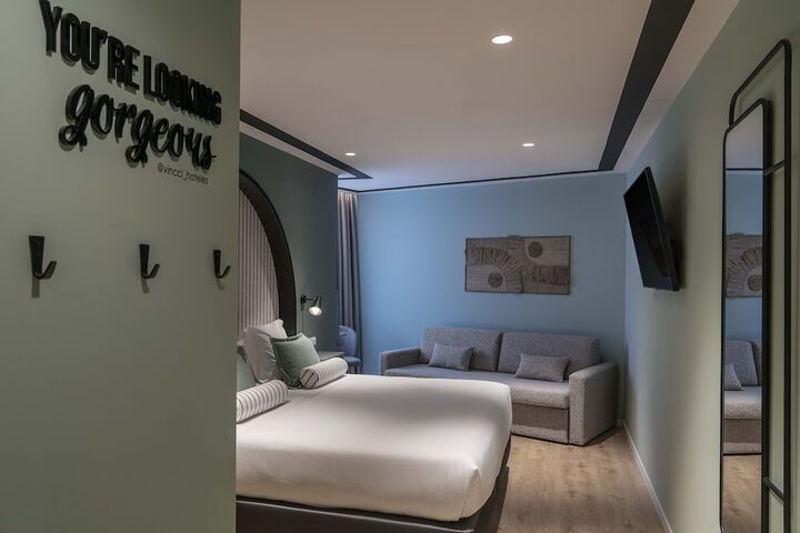Room 11 of 67